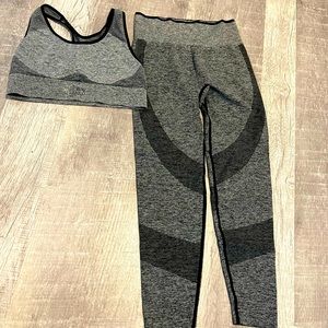 Black/grey PINK workout set